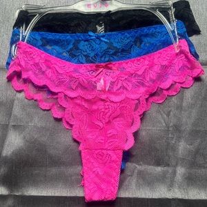 Cheeky Lace Panties - 3 pk - Medium